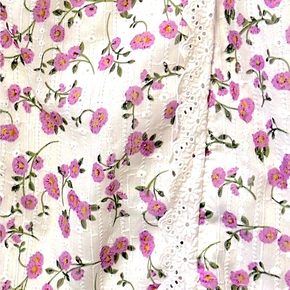 Cute blouse. - Picture 5 of 5